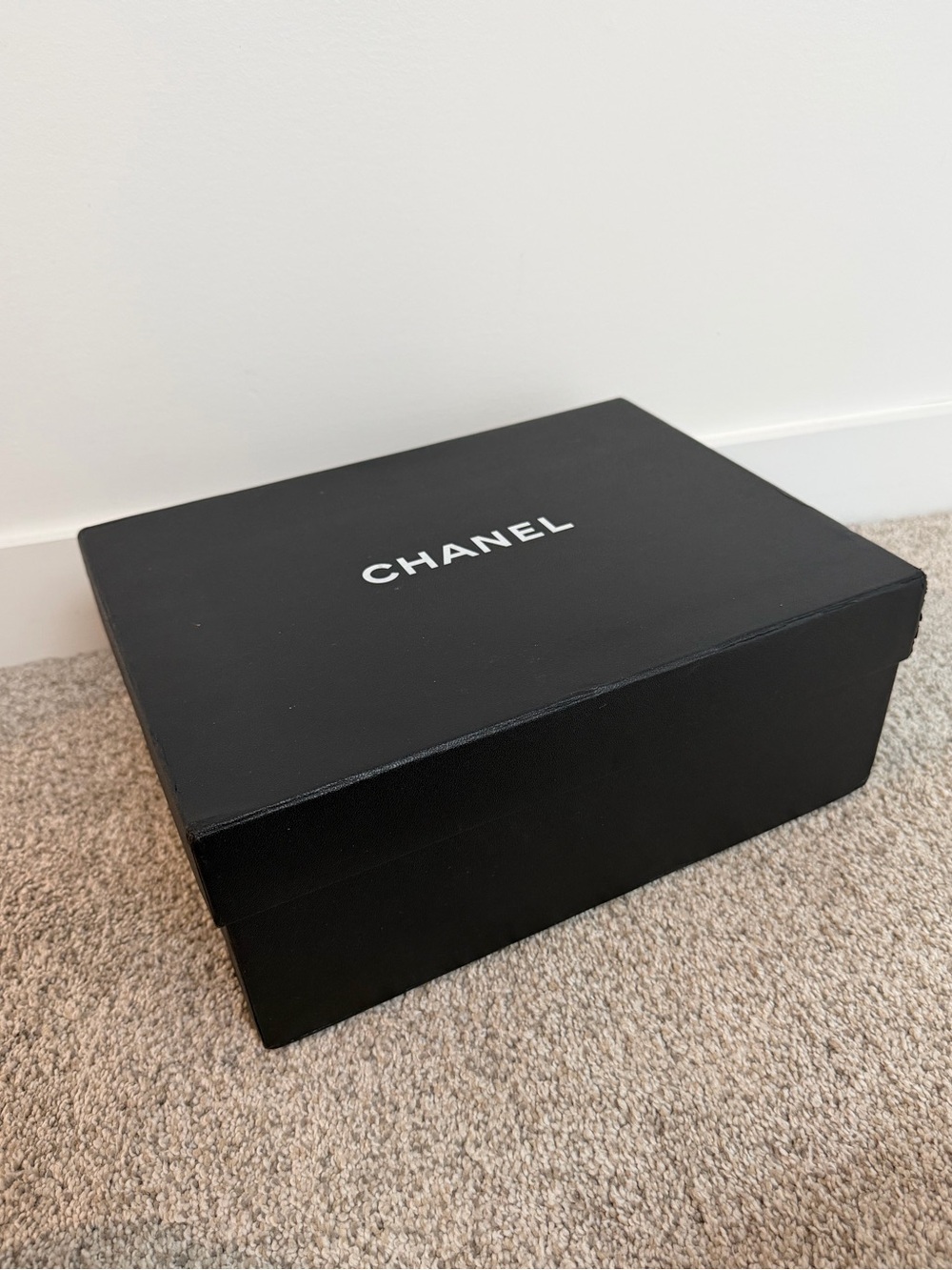CHANEL Box